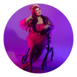 Photo of Zoe Simmons